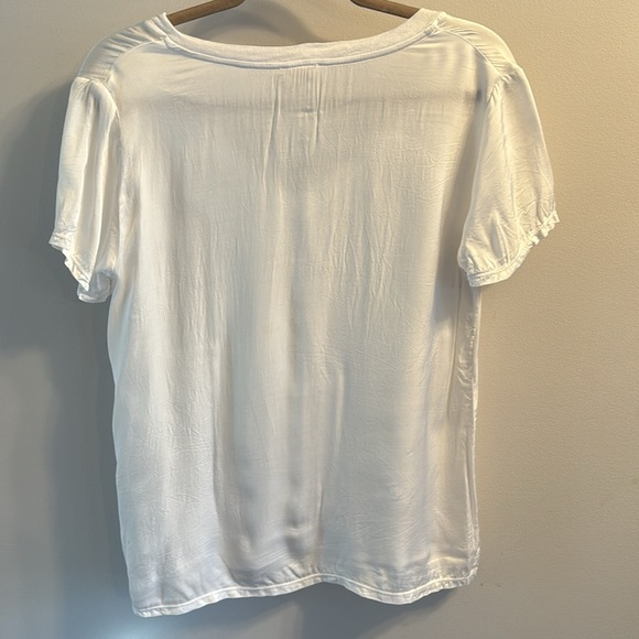 Nation Ltd. June V Neck Tee - Picture 7 of 10